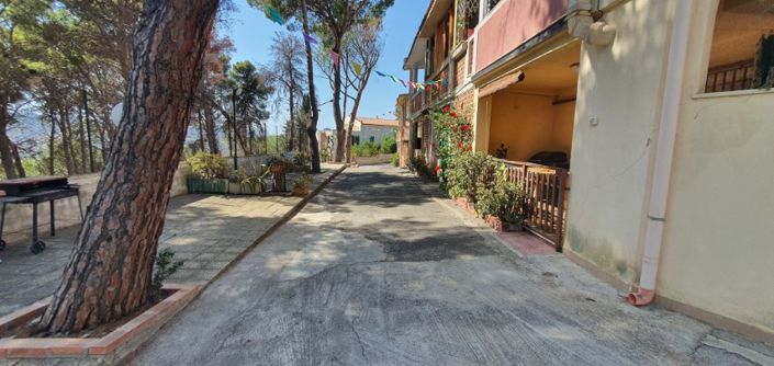 Image No.33-3 Bed Property for sale