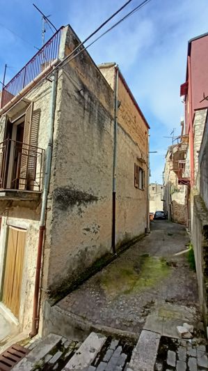 Image No.3-Maison de 2 chambres à vendre à Bisacquino