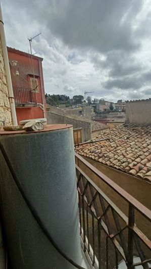 Image No.24-Maison de 1 chambre à vendre à Bisacquino