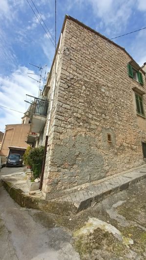 Image No.3-Maison de 1 chambre à vendre à Bisacquino