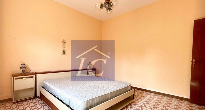 Image No.12-4 Bed Villa for sale