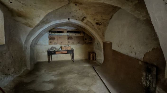 Image No.28-2 Bed House for sale