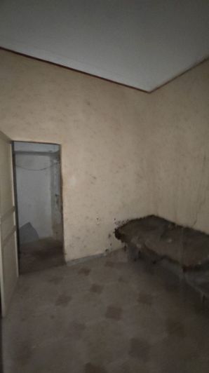 Image No.8-2 Bed House for sale