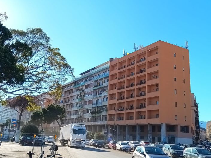 Image No.27-3 Bed Apartment for sale