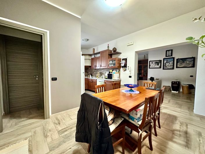 Image No.2-3 Bed Apartment for sale