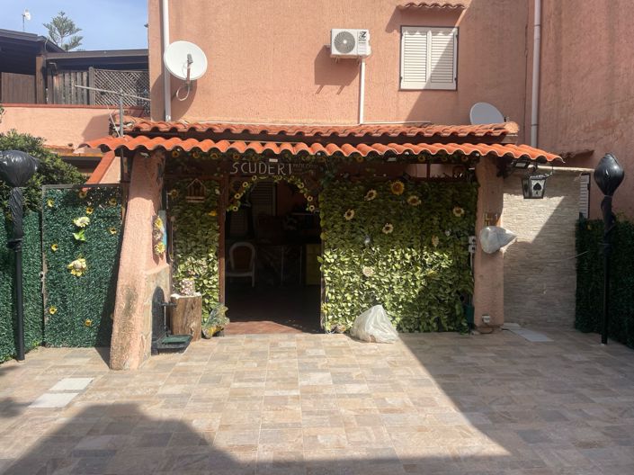 Image No.2-Villa de 3 chambres à vendre à Termini Imerese