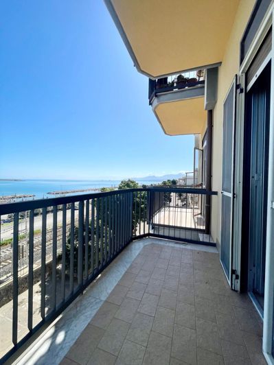 Image No.21-Appartement de 3 chambres à vendre à Termini Imerese