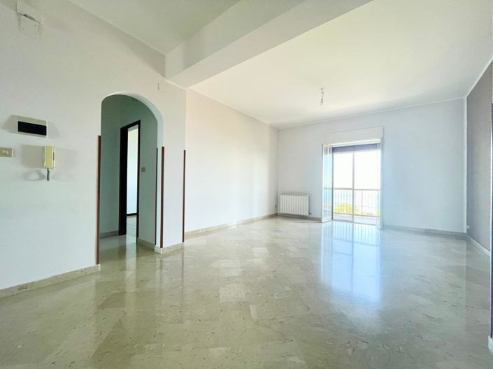 Image No.4-Appartement de 3 chambres à vendre à Termini Imerese