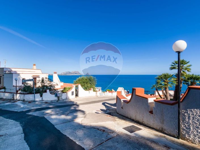 Image No.1-4 Bed Villa for sale