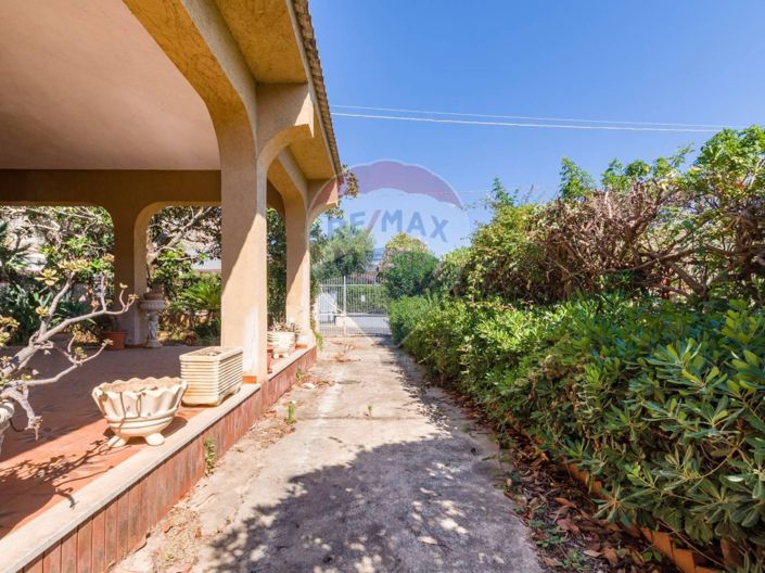 Image No.10-Villa de 3 chambres à vendre à Palermo