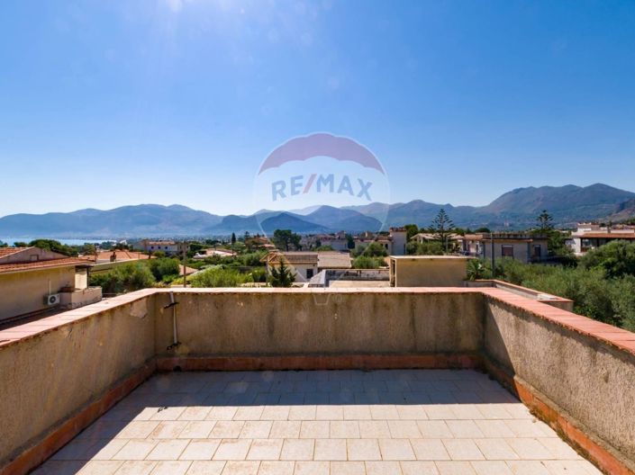 Image No.16-Villa de 3 chambres à vendre à Palermo