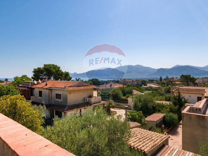 Image No.17-Villa de 3 chambres à vendre à Palermo