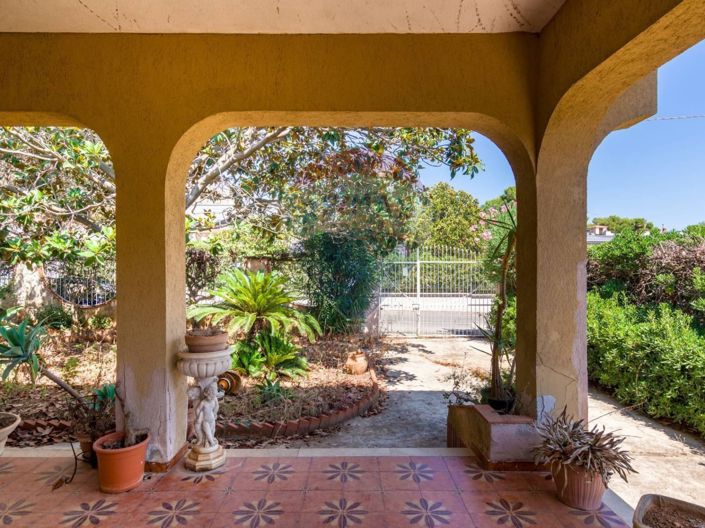 Image No.19-Villa de 3 chambres à vendre à Palermo