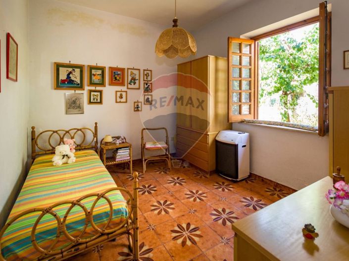 Image No.22-Villa de 3 chambres à vendre à Palermo