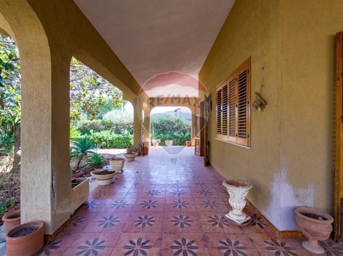 Image No.3-Villa de 3 chambres à vendre à Palermo