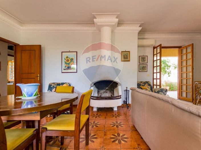 Image No.4-Villa de 3 chambres à vendre à Palermo