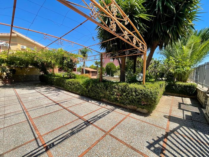 Image No.4-Villa de 4 chambres à vendre à Sicile