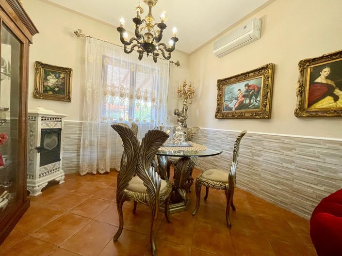 Image No.28-3 Bed Villa for sale