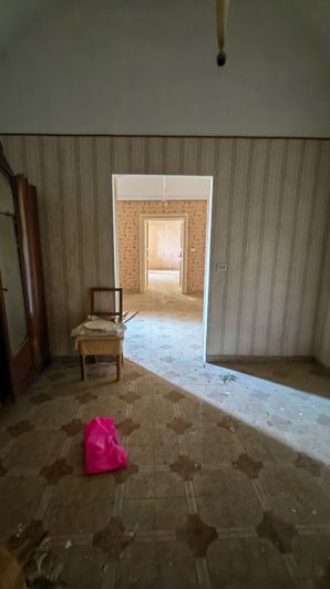 Image No.12-2 Bed House for sale