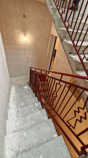 Image No.12-2 Bed House for sale