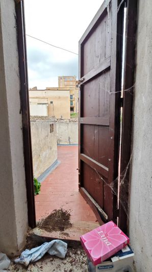 Image No.15-2 Bed House for sale