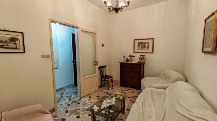 Image No.24-2 Bed House for sale