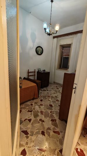 Image No.25-2 Bed House for sale