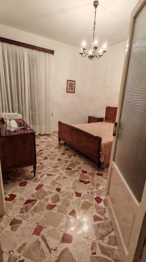 Image No.29-2 Bed House for sale