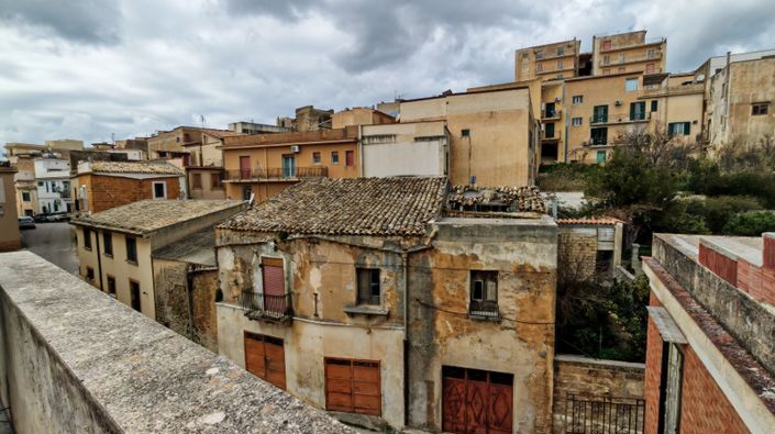 Image No.7-2 Bed House for sale