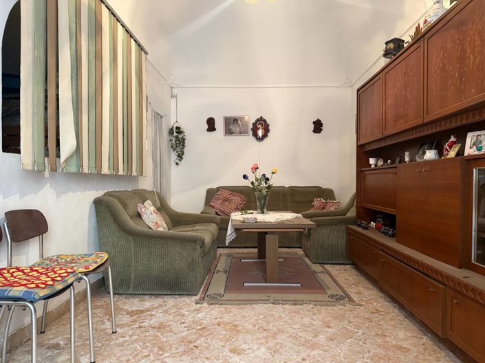 Image No.11-4 Bed House for sale