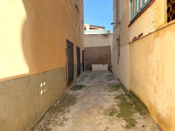 Image No.23-2 Bed House for sale