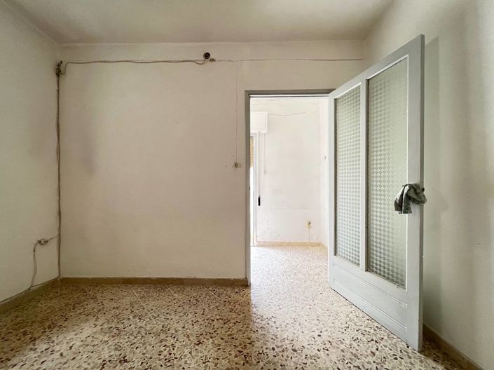 Image No.17-3 Bed House for sale