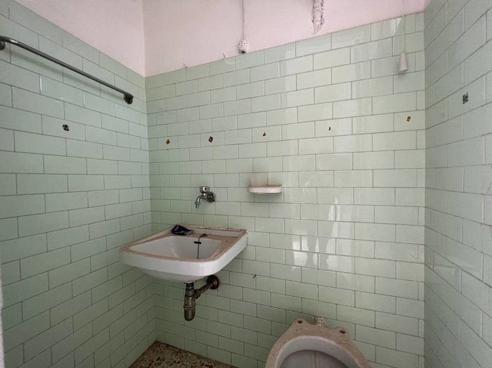 Image No.21-3 Bed House for sale