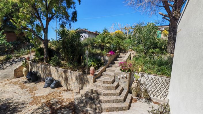 Image No.28-2 Bed Villa for sale