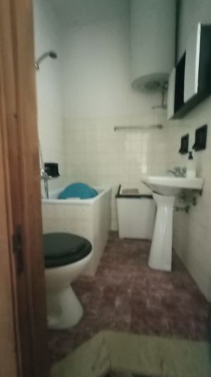 Image No.12-2 Bed House for sale