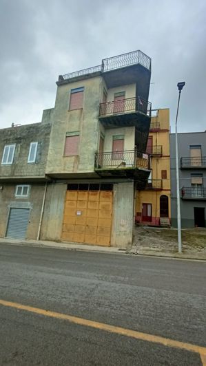 Image No.2-2 Bed House for sale