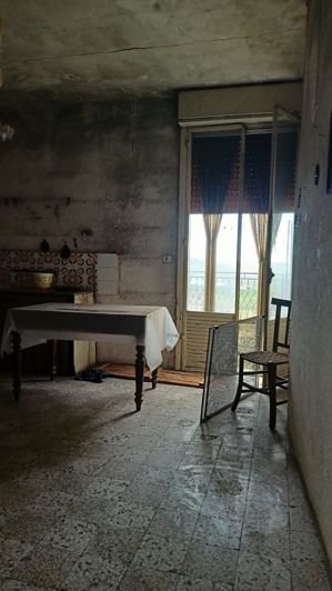 Image No.26-2 Bed House for sale