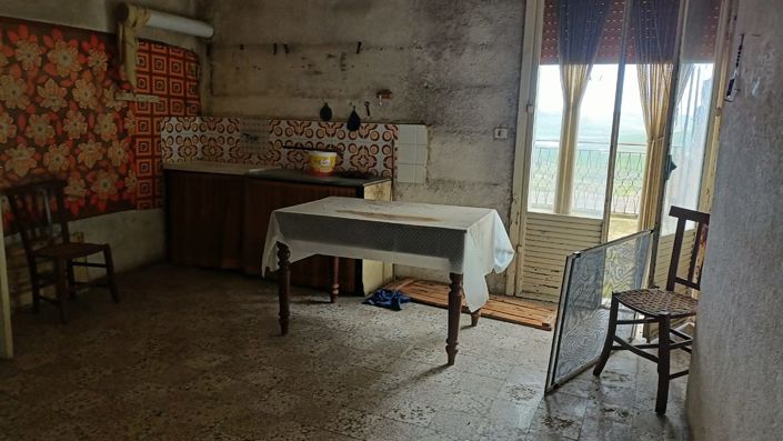 Image No.27-2 Bed House for sale