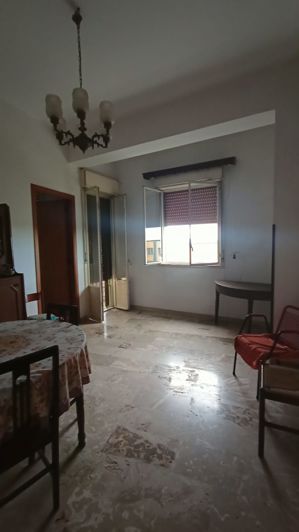 Image No.4-2 Bed House for sale