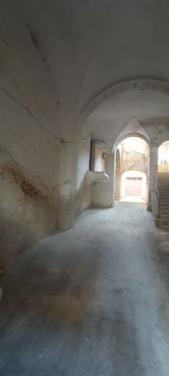 Image No.6-2 Bed House for sale