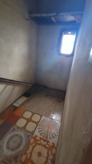 Image No.8-2 Bed House for sale