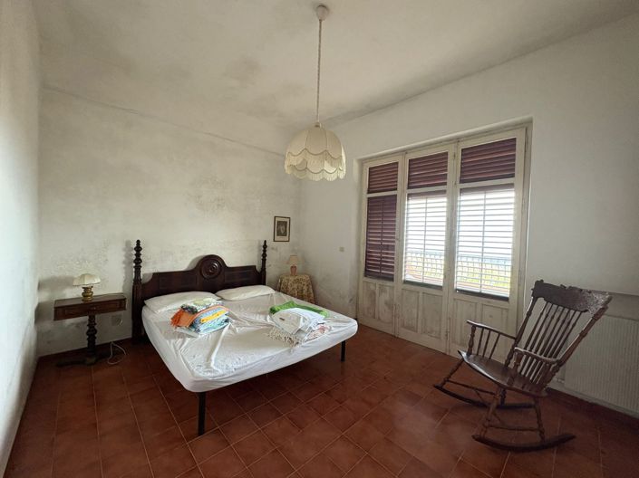 Image No.12-5 Bed Villa for sale