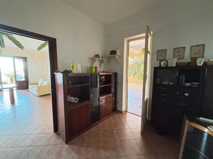 Image No.31-5 Bed Villa for sale