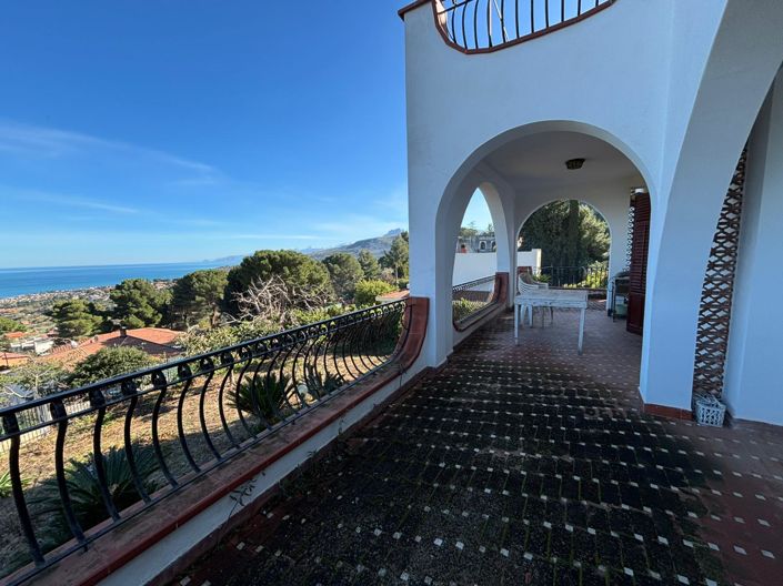 Image No.46-5 Bed Villa for sale