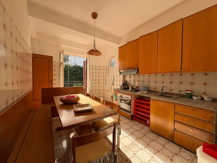 Image No.8-5 Bed Villa for sale