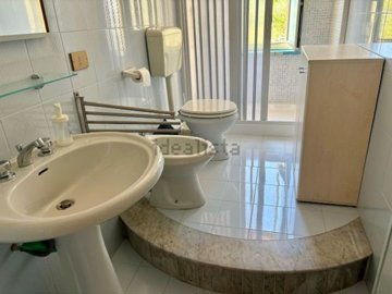 newmobcs-30869540-25