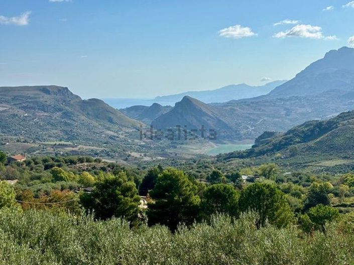 Image No.17-3 Bed Villa for sale