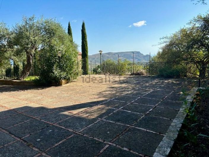 Image No.5-3 Bed Villa for sale