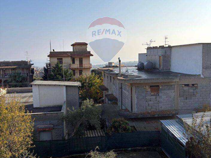 Image No.25-5 Bed Villa for sale