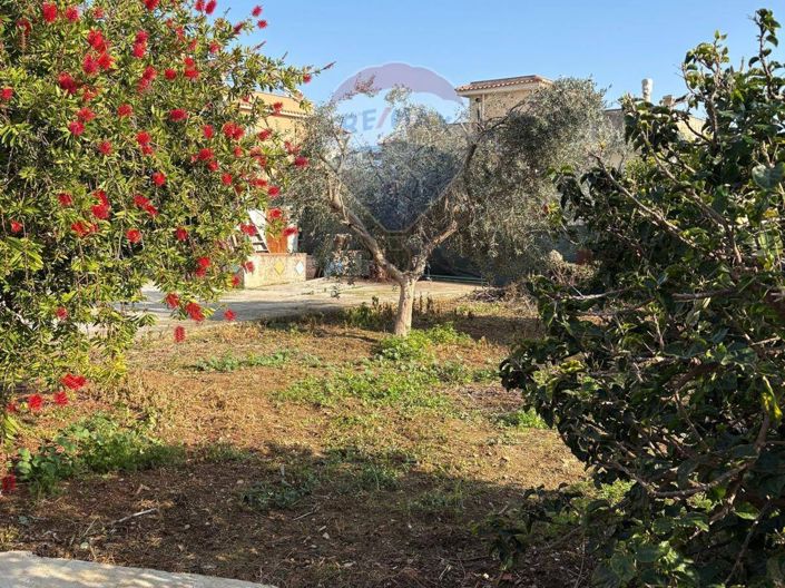 Image No.37-5 Bed Villa for sale